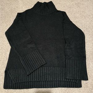Abercrombie Easy Tuckable Sweater